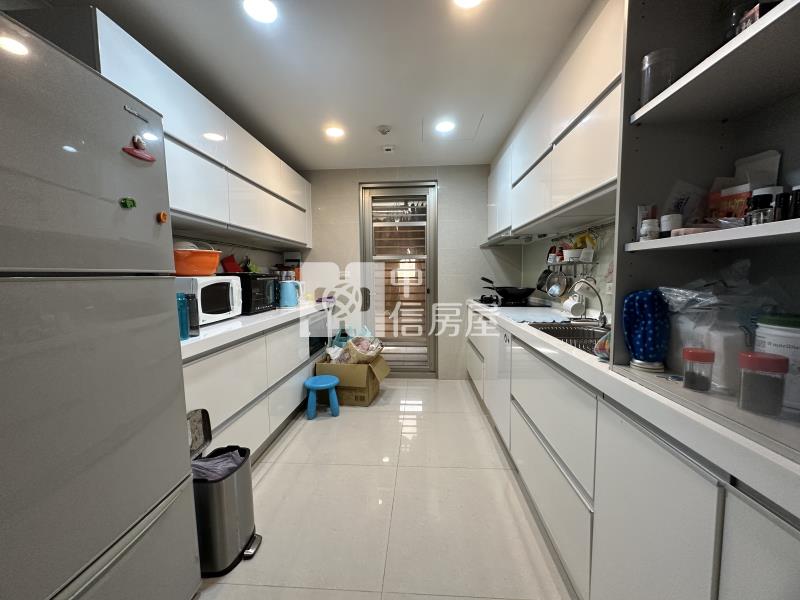 福樺至善奢雅四房+車位房屋室內格局與周邊環境