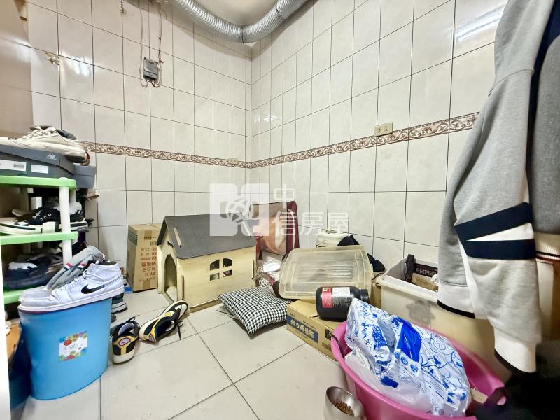 前後臨5.4米面寬雙車店住合一房屋室內格局與周邊環境