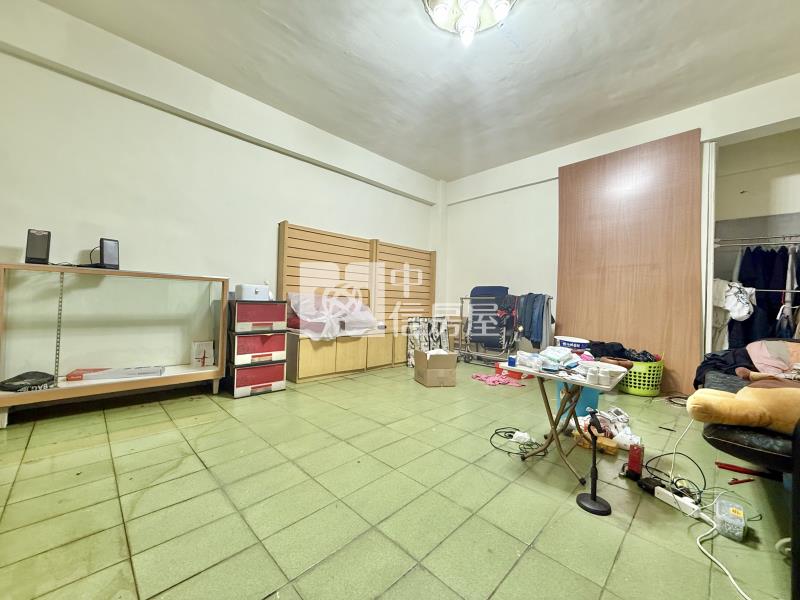 前後臨5.4米面寬雙車店住合一房屋室內格局與周邊環境