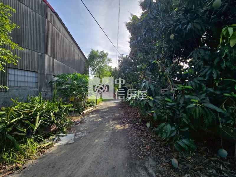 新市未來擴大計畫區北社內段百坪乙建房屋室內格局與周邊環境