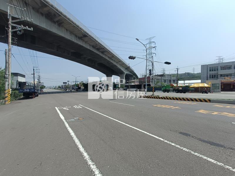 台中沙田縱貫公路@6千坪工業地+百坪廠房@可分割房屋室內格局與周邊環境
