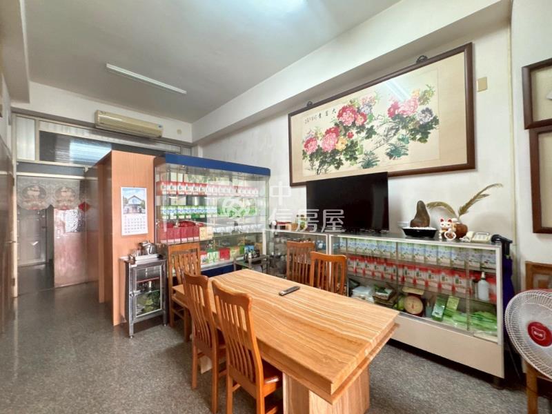 仁武中華商圈/行政中心/臨10米路新店住房屋室內格局與周邊環境
