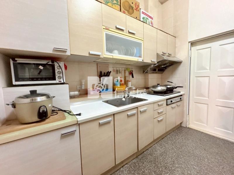 仁武中華商圈/行政中心/臨10米路新店住房屋室內格局與周邊環境
