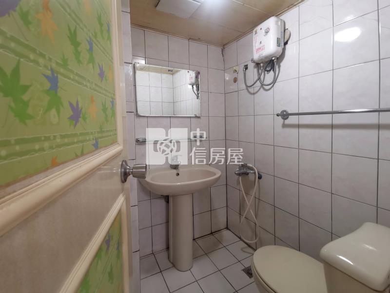 頂好文心大套房房屋室內格局與周邊環境