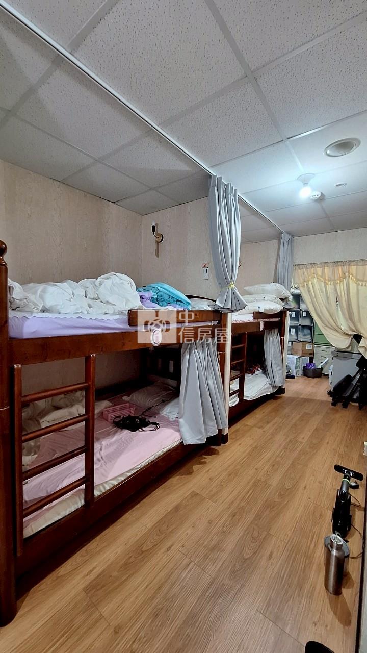 基隆信三路電梯透天房屋室內格局與周邊環境