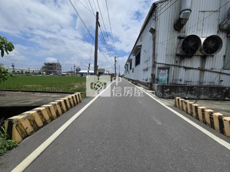 岡山超值臨路農地房屋室內格局與周邊環境