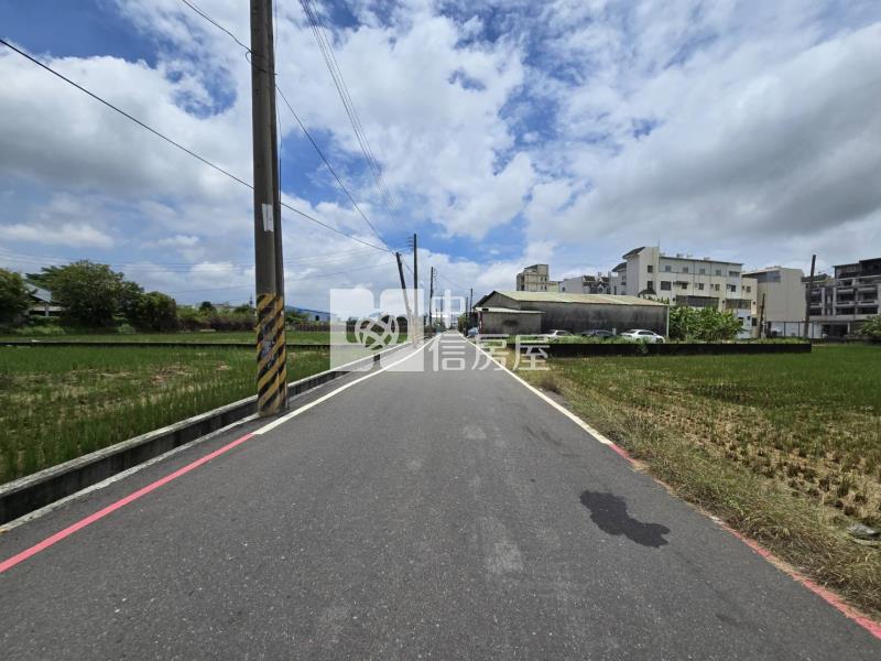 岡山超值臨路農地房屋室內格局與周邊環境