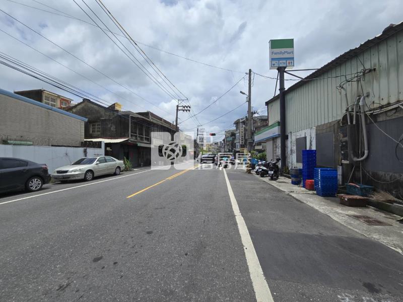 岡山超值臨路農地房屋室內格局與周邊環境