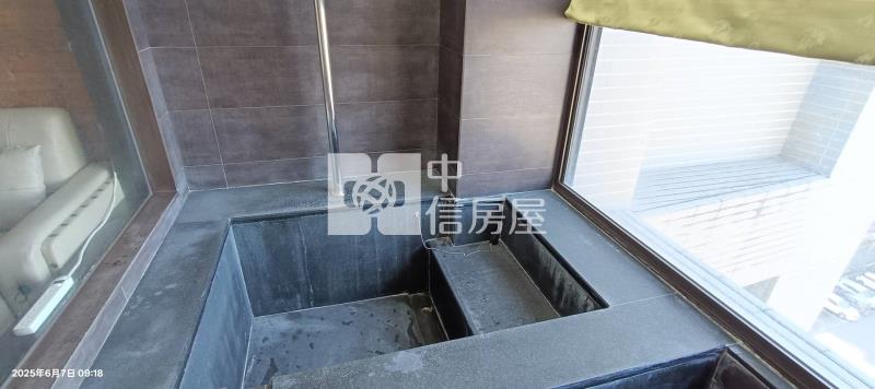 晏京挑高五米精裝1+1房房屋室內格局與周邊環境