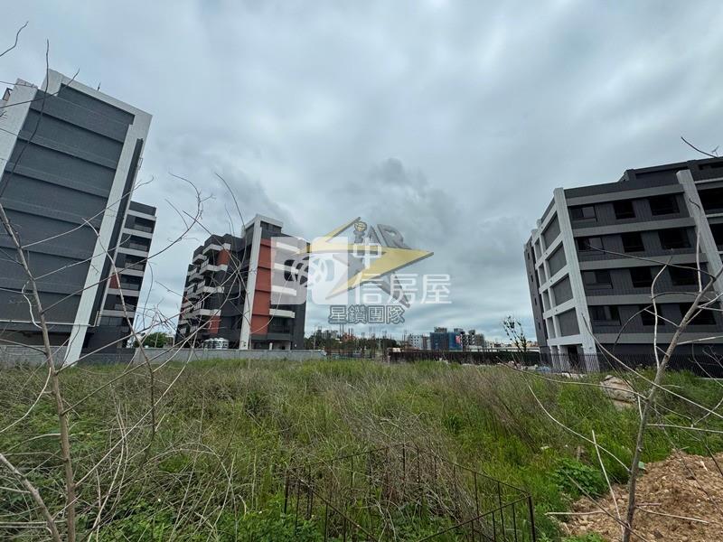 【星鑽】草漯第一單元大面寬美建地房屋室內格局與周邊環境