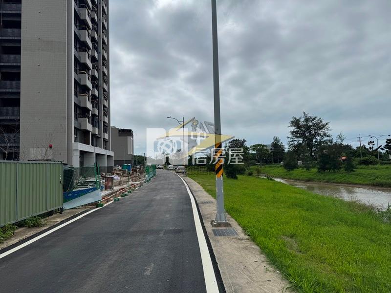 【星鑽】草漯第一單元大面寬美建地房屋室內格局與周邊環境