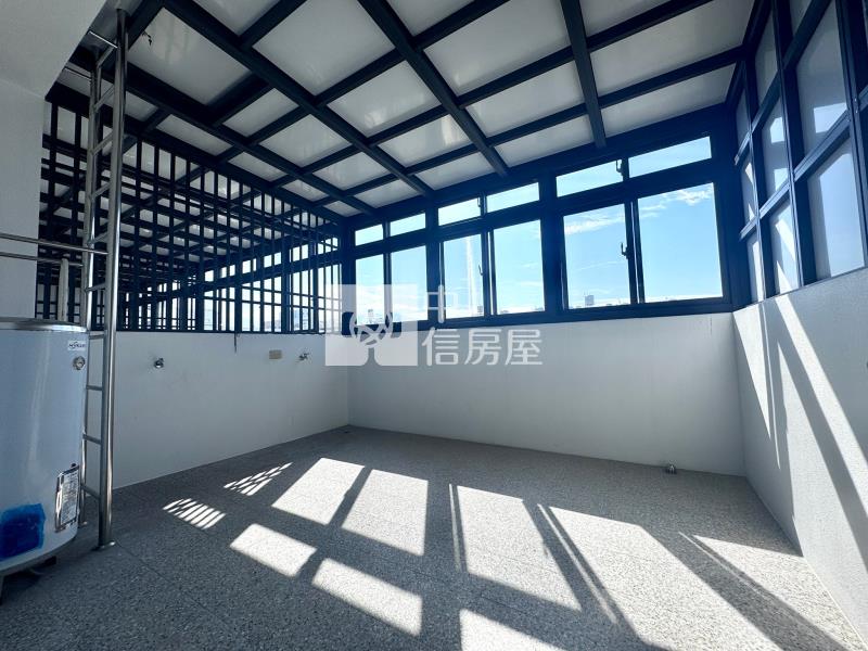 斗六石榴輕屋齡邊間別墅房屋室內格局與周邊環境