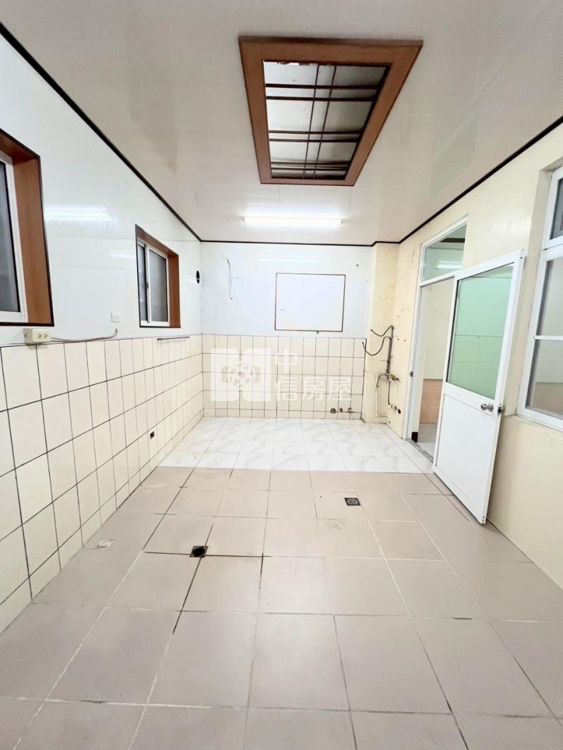 A2-5近新站不錯別墅房屋室內格局與周邊環境