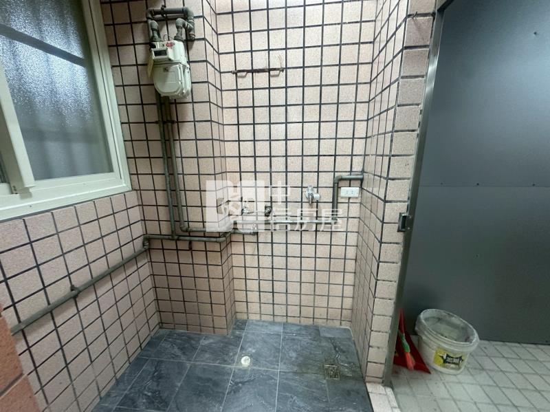 ▲幸福華城美一樓房屋室內格局與周邊環境