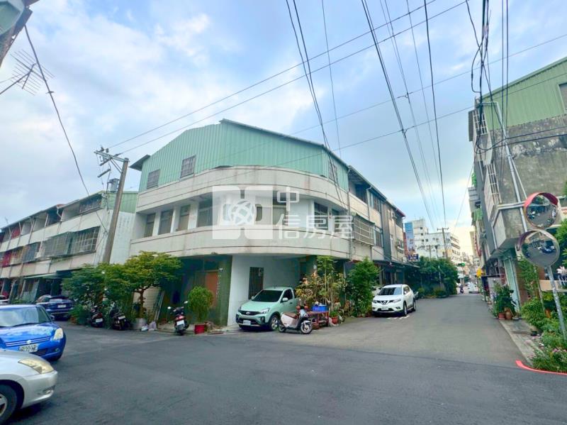 潭子大面寬大地坪角間透天房屋室內格局與周邊環境