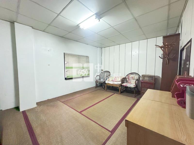 頭家學區前院車庫美透天房屋室內格局與周邊環境