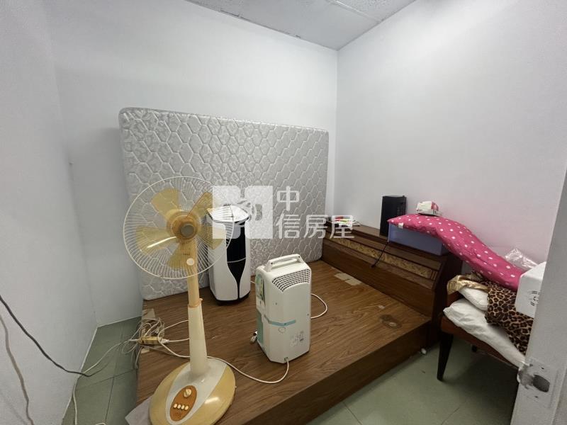 新訓中心應有盡有之鐵皮屋+停車場房屋室內格局與周邊環境