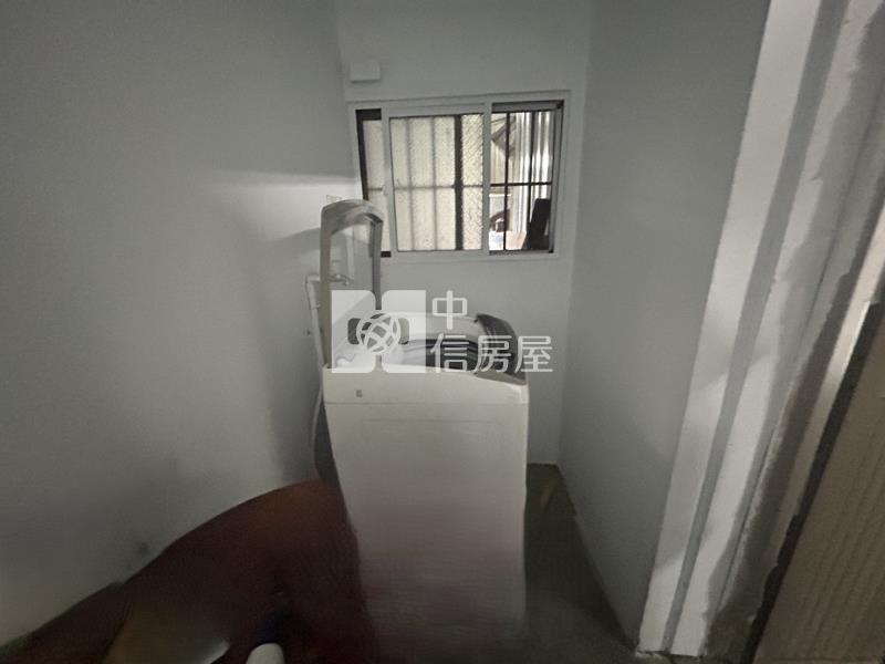 新訓中心應有盡有之鐵皮屋+停車場房屋室內格局與周邊環境