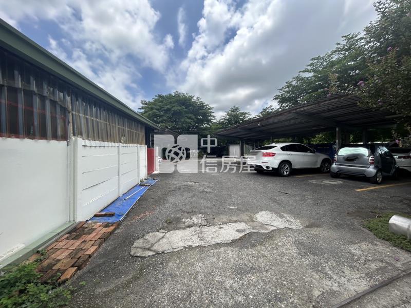 新訓中心應有盡有之鐵皮屋+停車場房屋室內格局與周邊環境