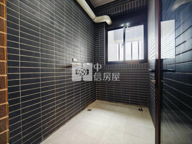 青埔旁高樓層景觀二房車房屋室內格局與周邊環境