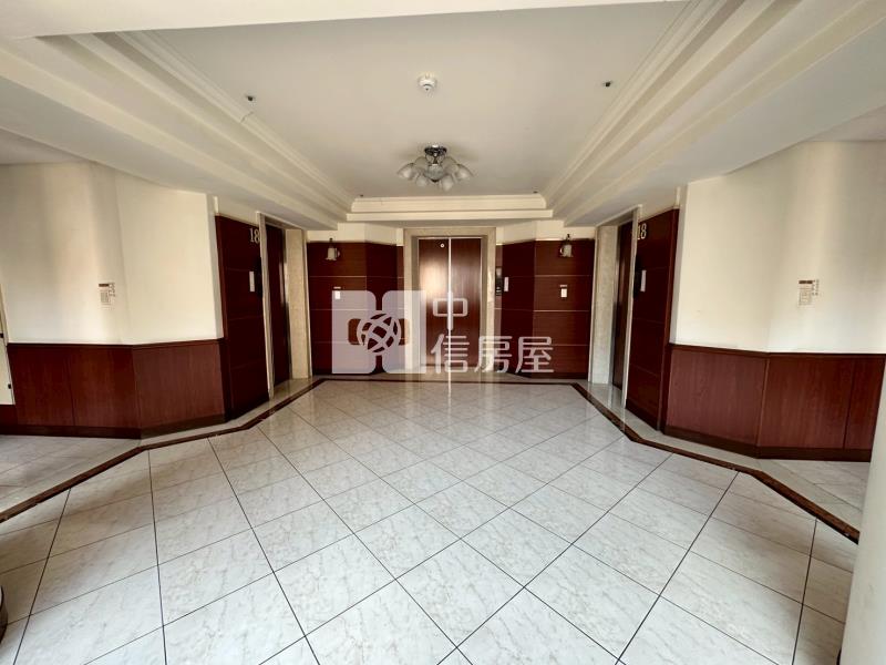曉明女中旁三改二高樓層房屋室內格局與周邊環境