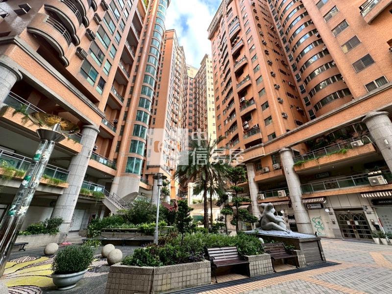 曉明女中旁三改二高樓層房屋室內格局與周邊環境