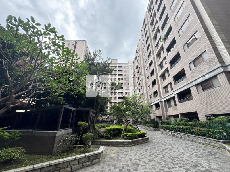 聯新醫院.平興.復旦學區雙主臥3+1房車房屋室內格局與周邊環境