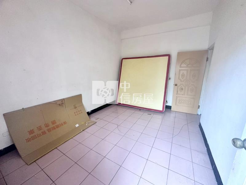 逸園前院活巷美透天房屋室內格局與周邊環境