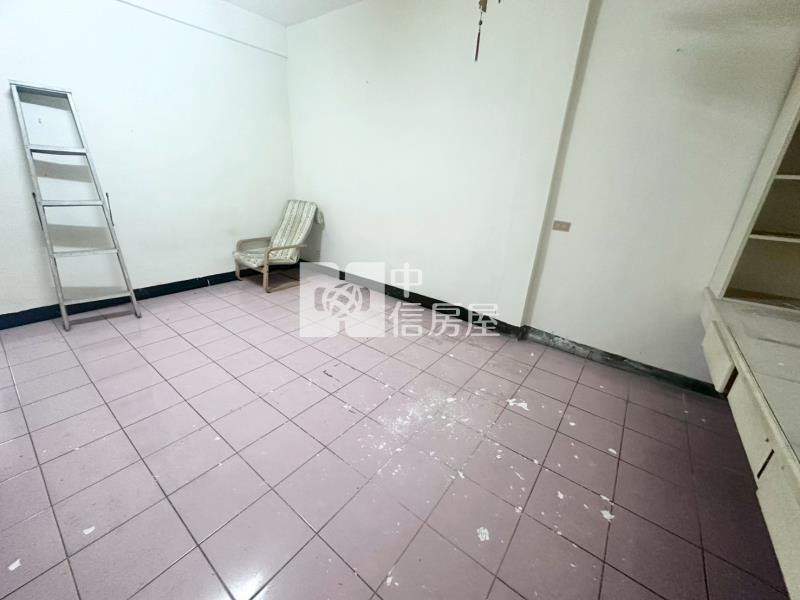 逸園前院活巷美透天房屋室內格局與周邊環境
