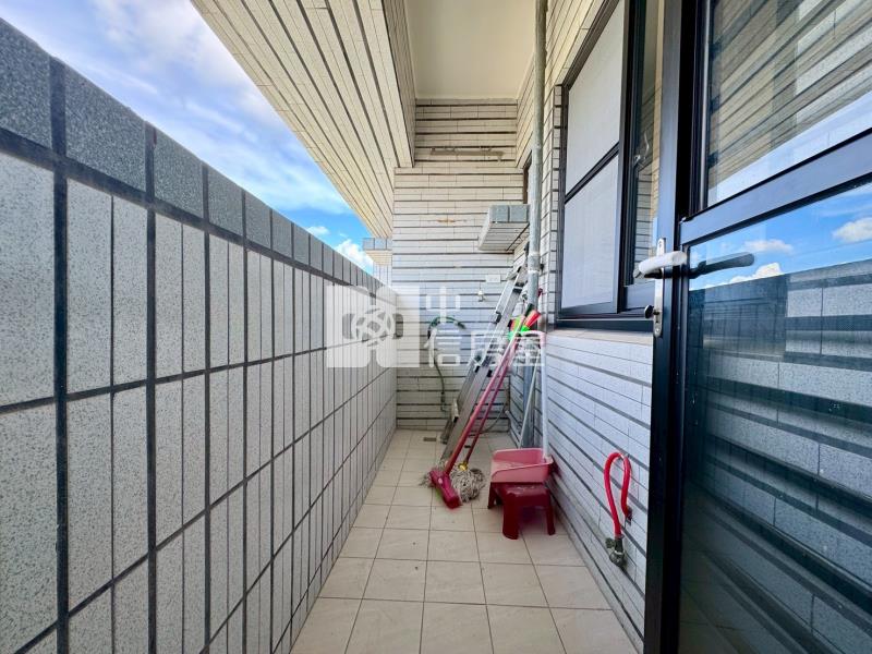 至正國中景觀平車美三房房屋室內格局與周邊環境