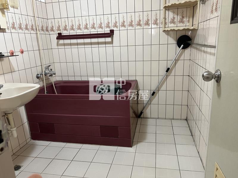 【安家】專任-體育園區邊間大面寬車庫透天別墅房屋室內格局與周邊環境