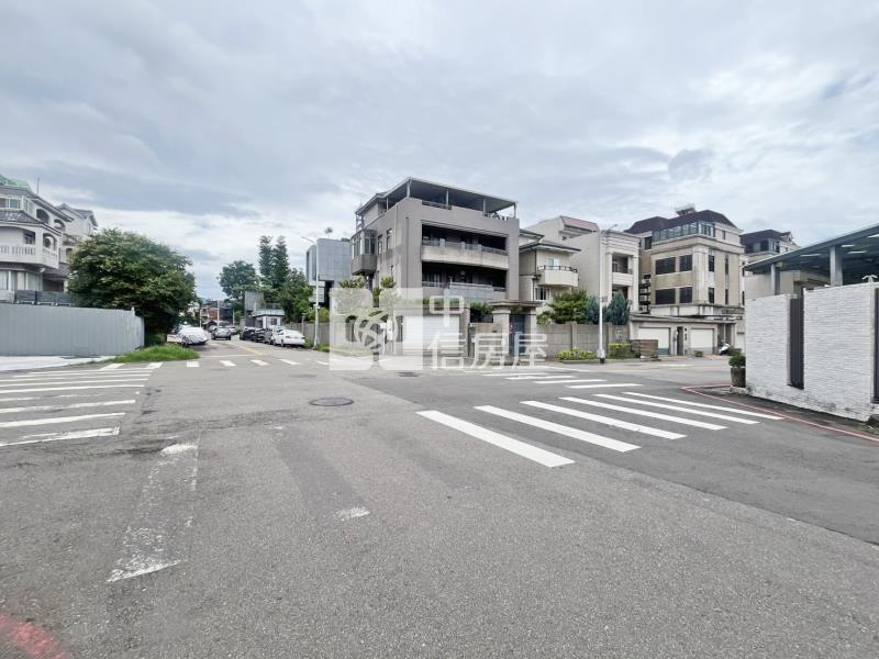 東山高中大面寬建地房屋室內格局與周邊環境