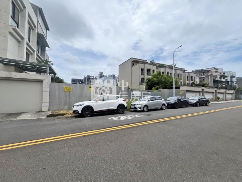 東山高中大面寬建地房屋室內格局與周邊環境