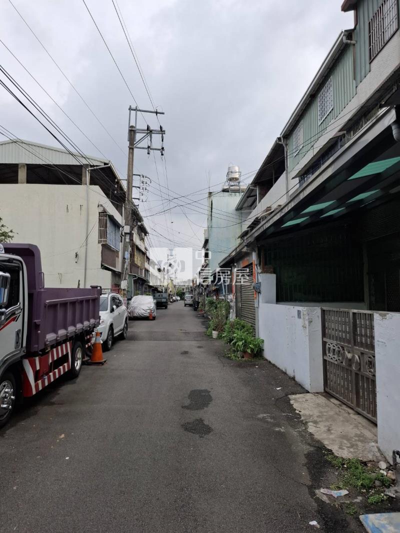 太平產業園區7米大面寬臨路透天房屋室內格局與周邊環境
