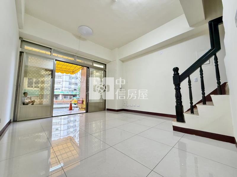 台中科大精密園區邊間可停3車1樓＋2樓住店合一