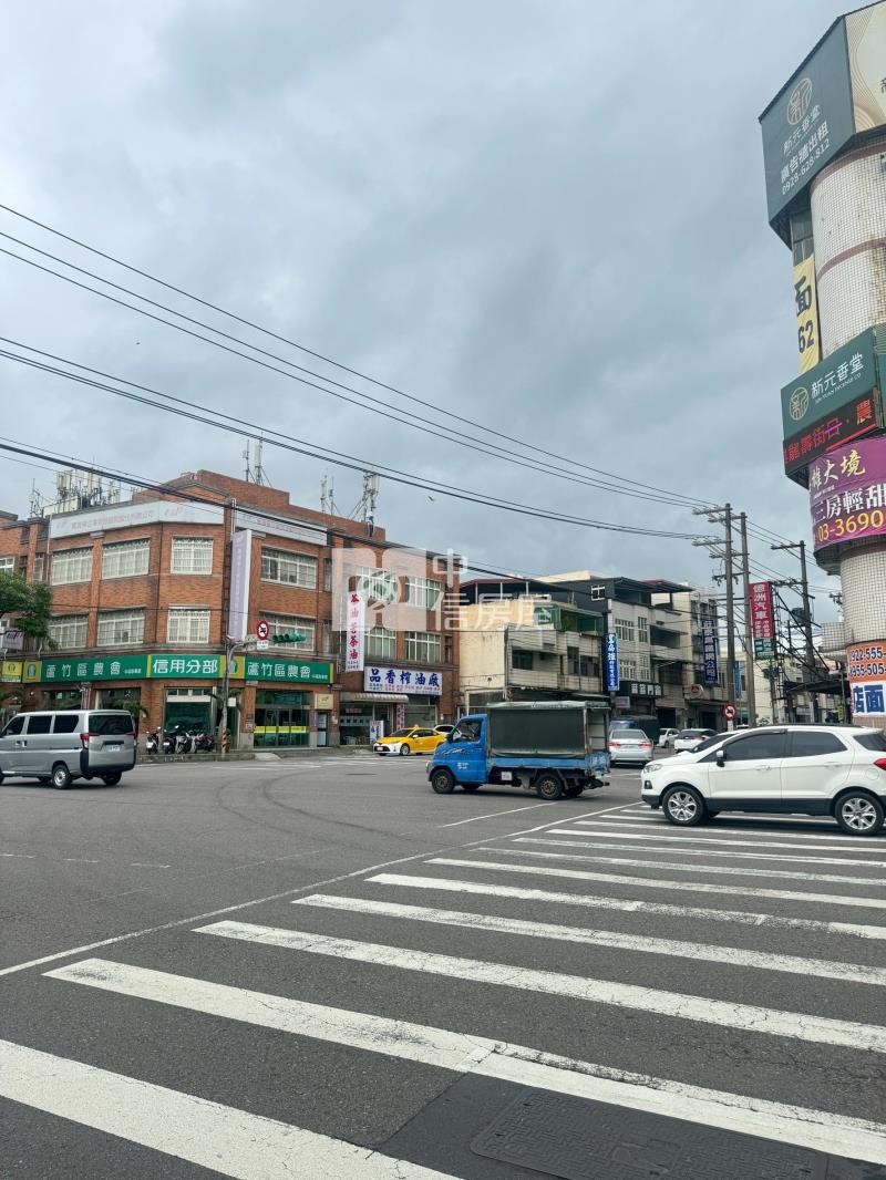 省桃精美電梯3房房屋室內格局與周邊環境