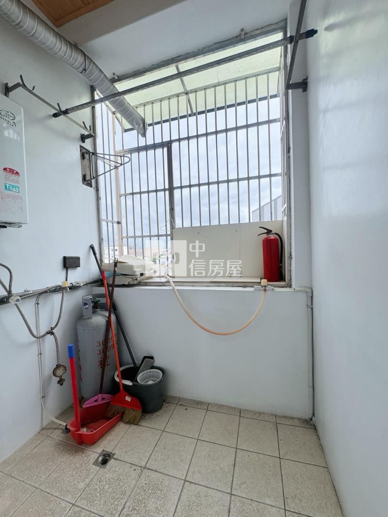 省桃精美電梯3房房屋室內格局與周邊環境