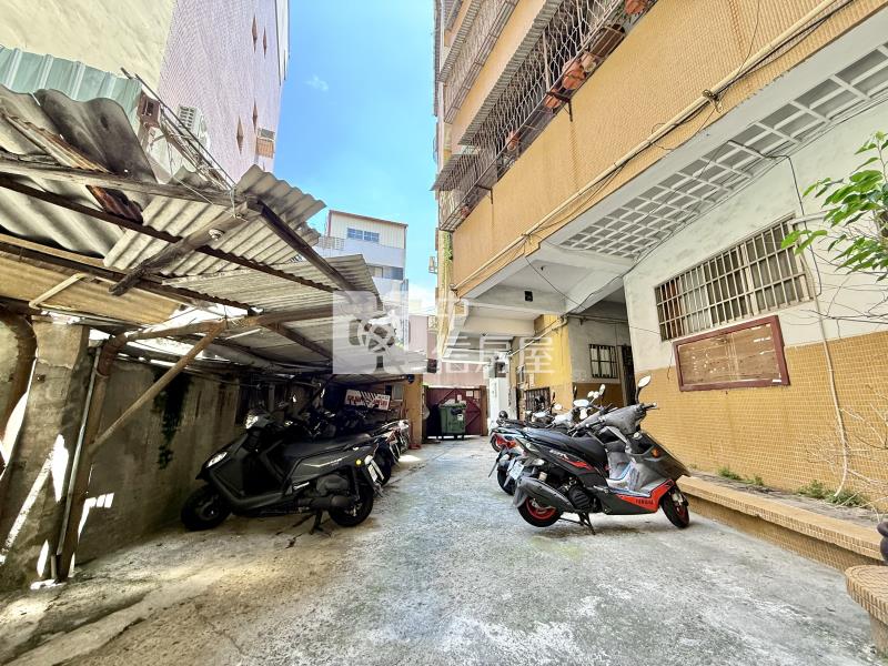 國美館美術園道河畔旁買5送6樓｜有室內梯天然氣子母車5房房屋室內格局與周邊環境