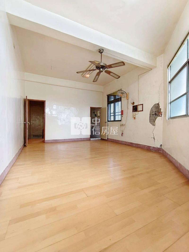 九份子旁河堤景觀邊間店住房屋室內格局與周邊環境