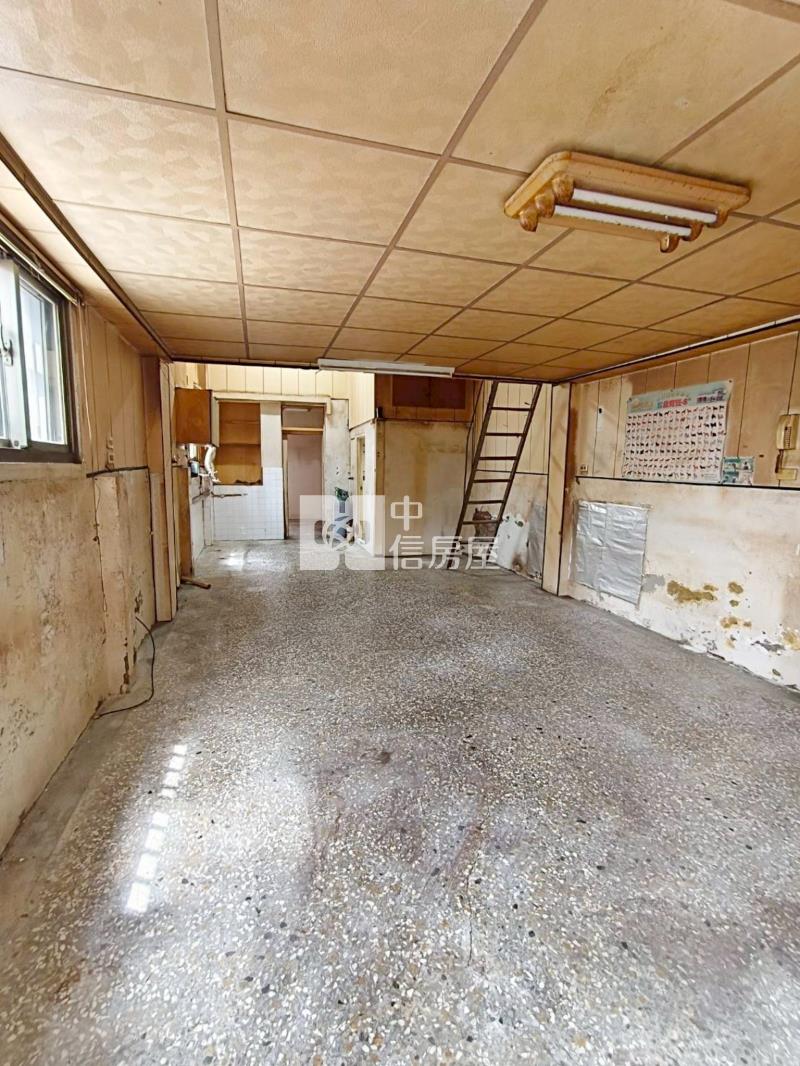 九份子旁河堤景觀邊間店住房屋室內格局與周邊環境