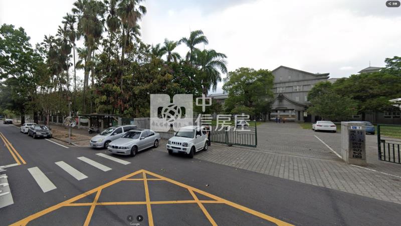 南投竹山臨路8米方正建地房屋室內格局與周邊環境