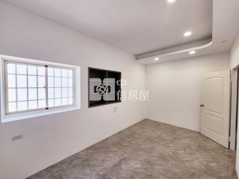竹山市區旁全新整理邊間透天房屋室內格局與周邊環境