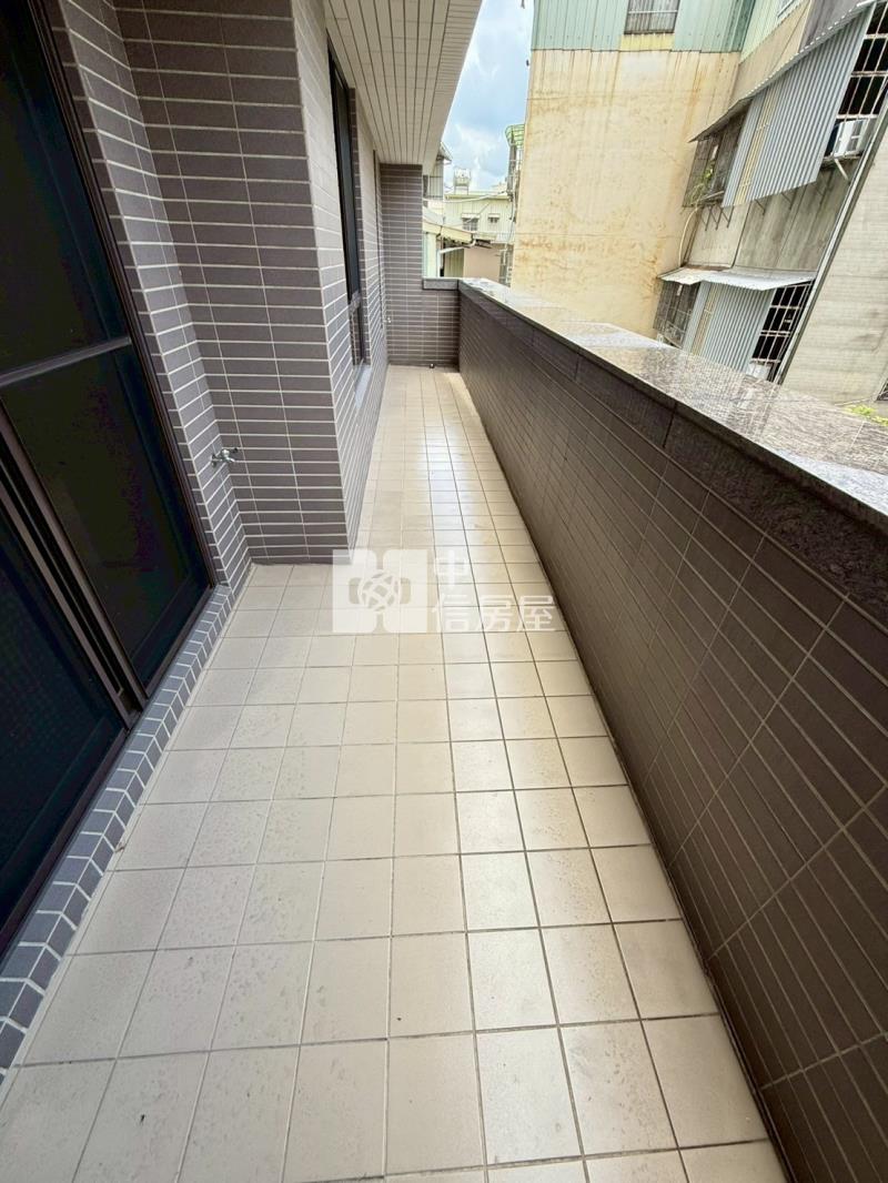 塗城商圈林維建設6年屋三房平車房屋室內格局與周邊環境