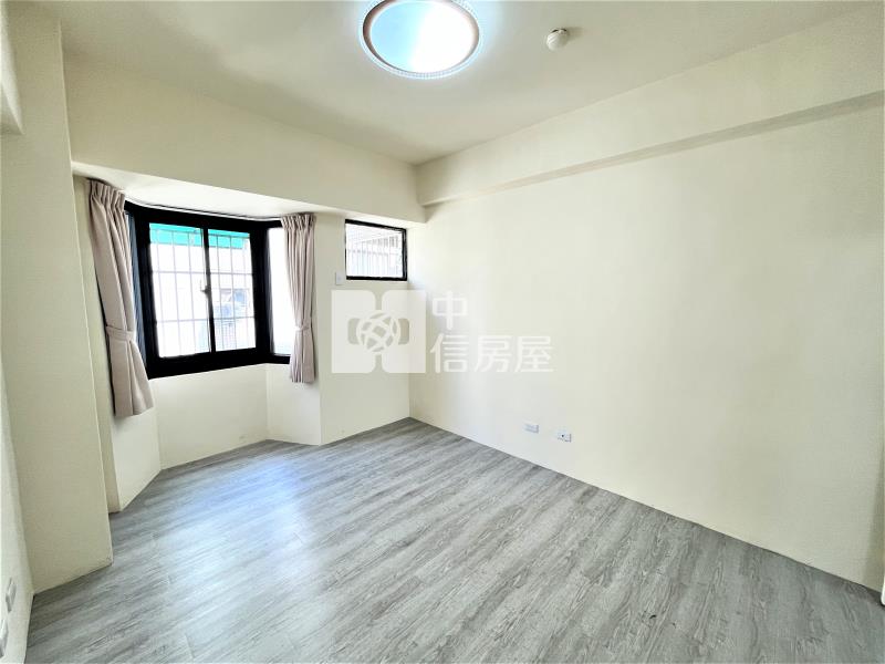 長億新平三房平車房屋室內格局與周邊環境