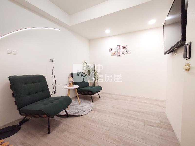 親親戲院裝潢兩房房屋室內格局與周邊環境