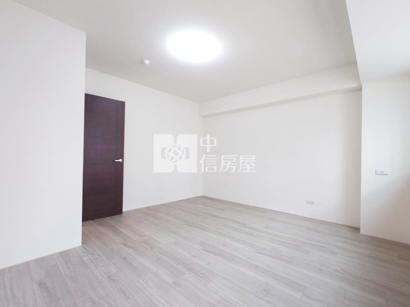 親親戲院裝潢兩房房屋室內格局與周邊環境