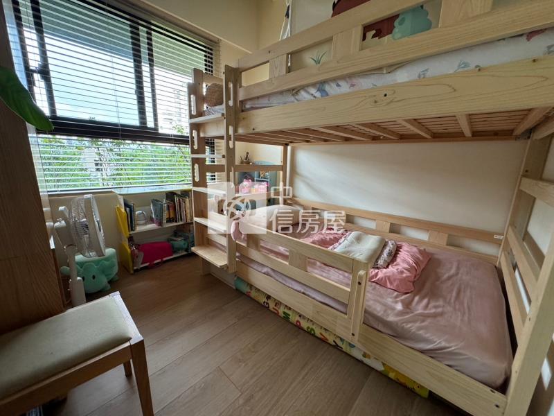 北屯水湳愛買華相上謙兩房平車房屋室內格局與周邊環境
