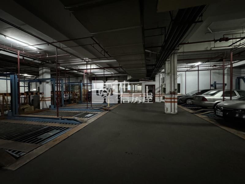 愛買交流道三房車|陽光大道房屋室內格局與周邊環境