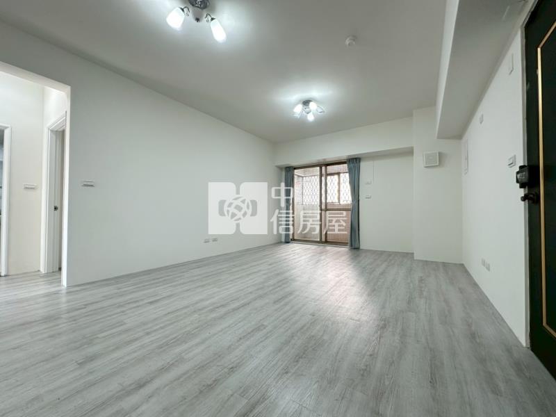 工學商圈全新整理三房休旅車位房屋室內格局與周邊環境