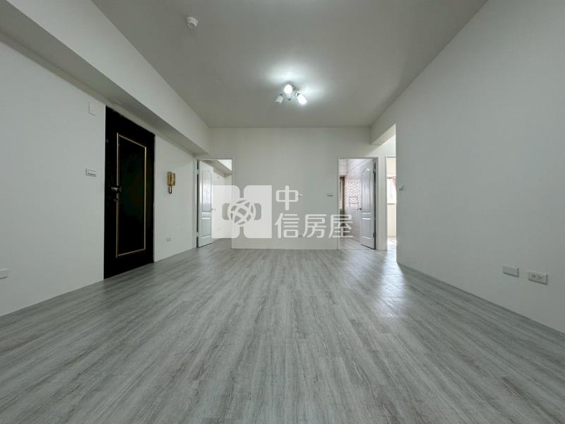 工學商圈全新整理三房休旅車位房屋室內格局與周邊環境